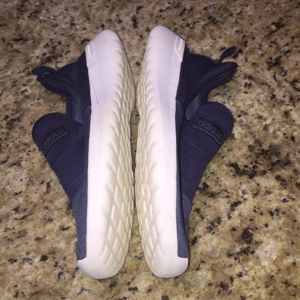 Adidas - Picture 3 of 7
